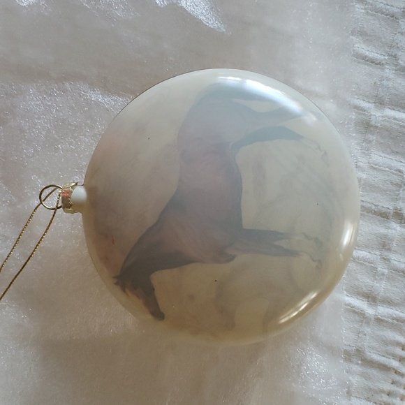 Horse ornament, round, glass, 5 inches high - Picture 2 of 3